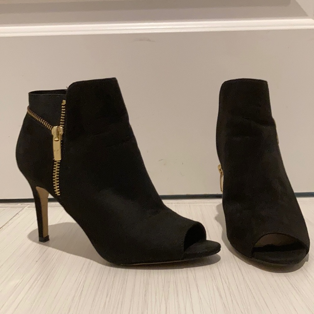 Open toe bootie